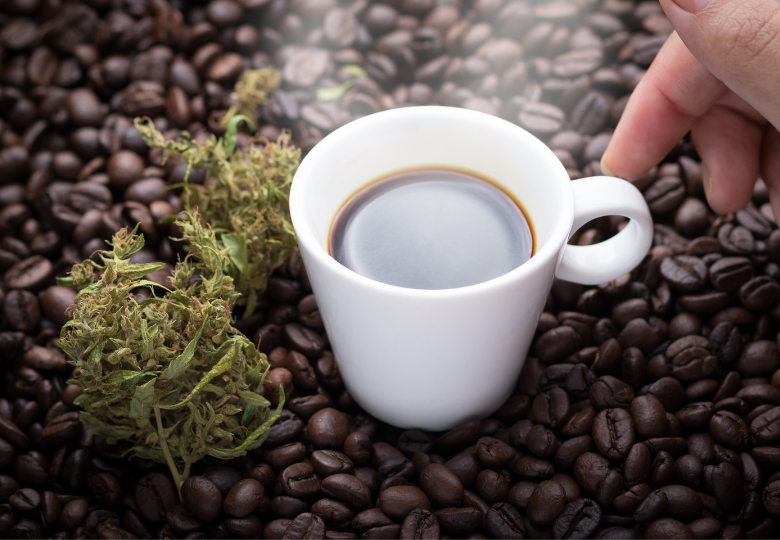 Je zdravé miešať CBD s kávou?